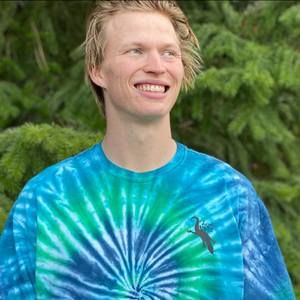 Meet your Posher, Cody